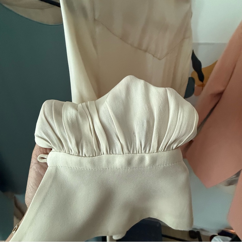 Haute Hippie Cream Silk Wrap Blouse with Tie Detail Fits S/M size XS - Picture 8 of 12
